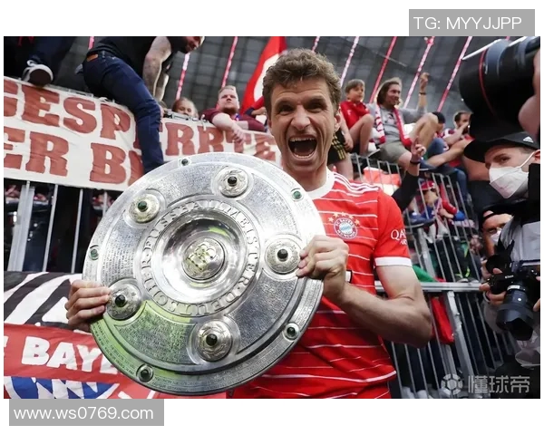 托马斯足球明星的成长之路与辉煌成就揭秘