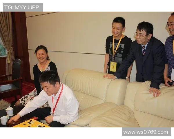 南京网球队与西安网球队赛后战术分析与复盘探讨